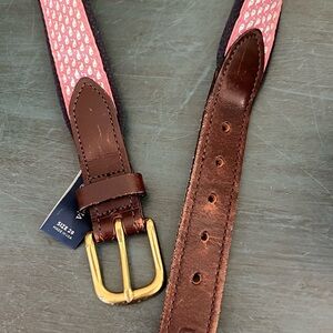 Vineyard Vines Pink Whale logo leather men’s belt 28